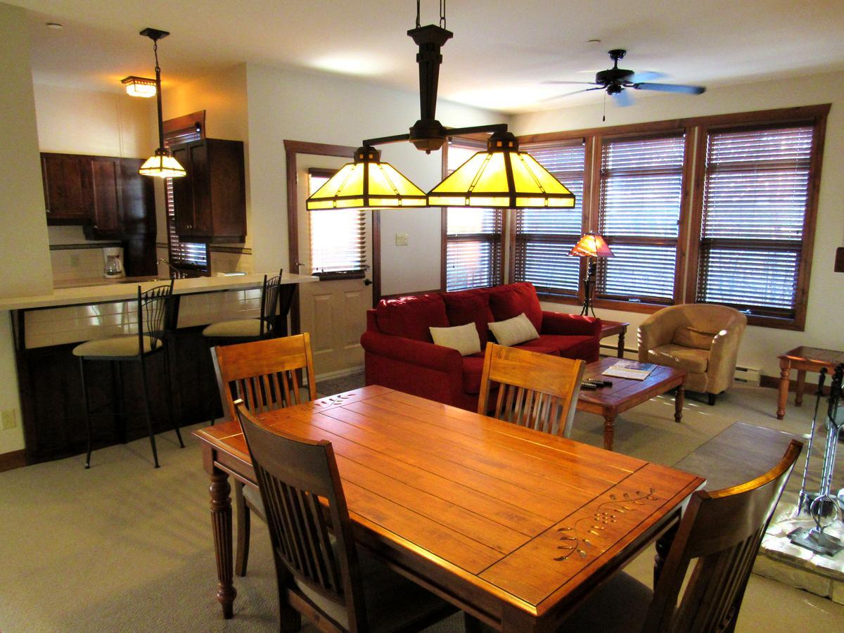 Apartamento Tremblant Les Eaux - Location Adp Mont-Tremblant Exterior foto