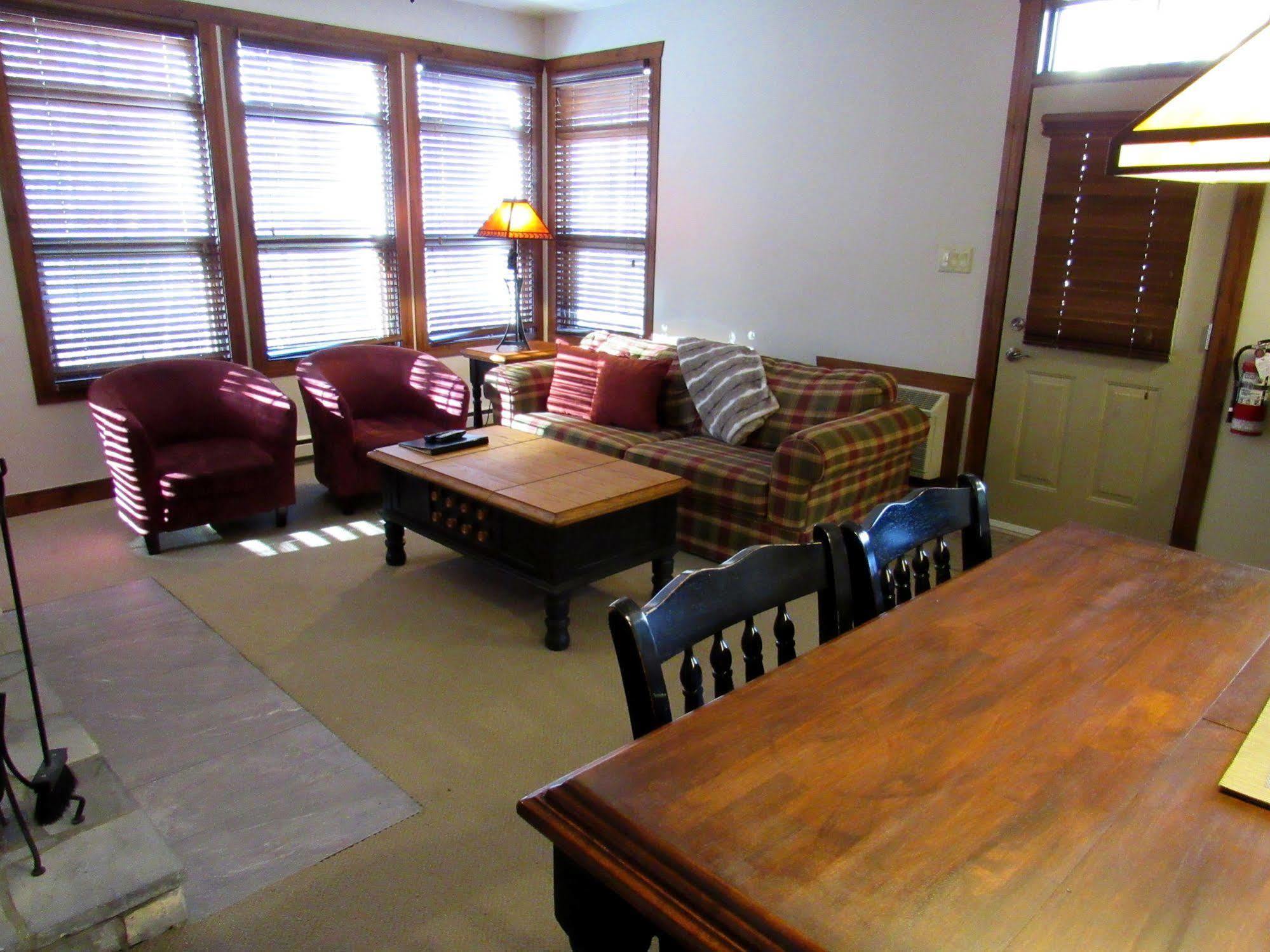 Apartamento Tremblant Les Eaux - Location Adp Mont-Tremblant Exterior foto